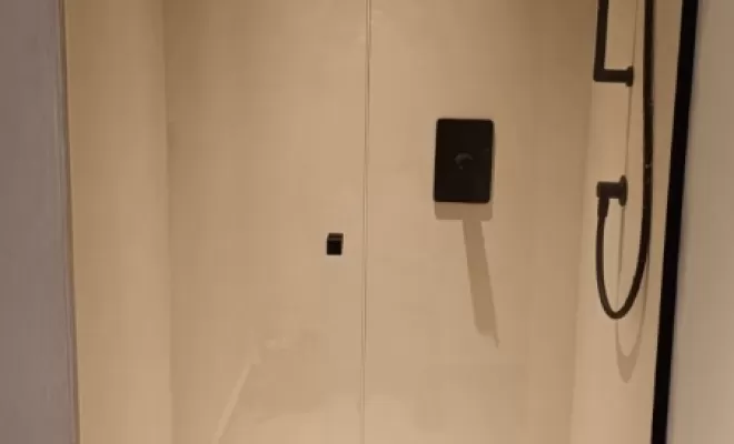 parois de douche fixe verre securit à Tourrettes sur Loup.