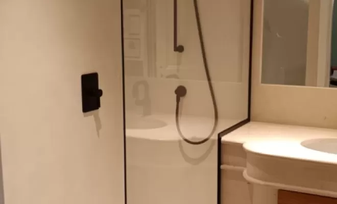 parois de douche fixe verre securit à Tourrettes sur Loup.