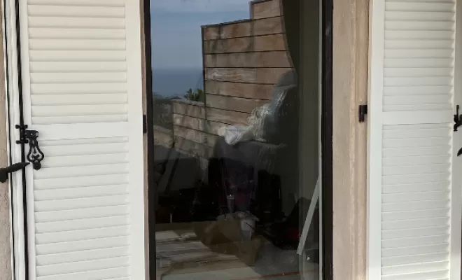 Installation de volet battant aluminium, Vence, M3B