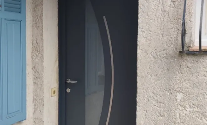 PORTE D'ENTREE SUR MESURE ALUMINIUM